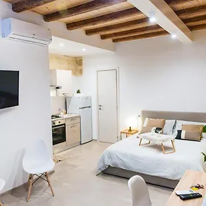 Bari City Center- Timesrl Apartments Apartamento Bari